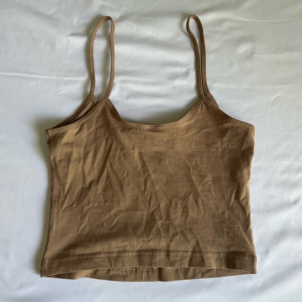 BP Cropped Tank - Picture 2 of 3